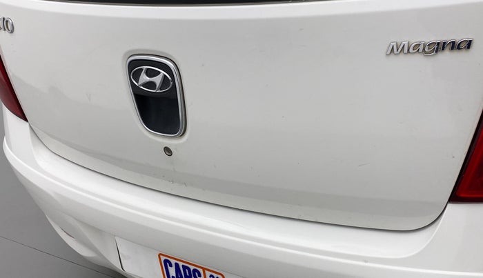 2015 Hyundai i10 MAGNA 1.1 IRDE2, Petrol, Manual, 78,241 km, Dicky (Boot door) - Minor scratches