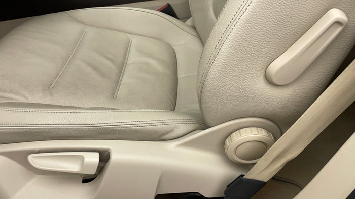 Volkswagen Touareg-Driver Side Adjustment Panel