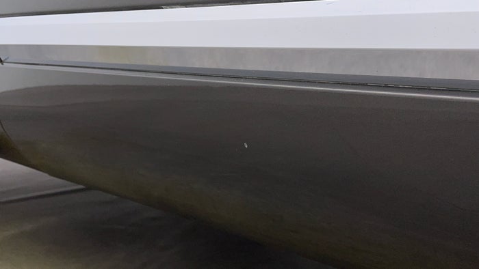 Volkswagen Touareg-Door  RHS Front Door Minor Scratches