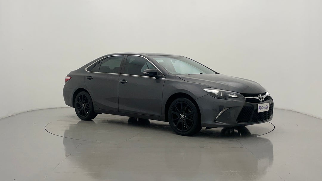 2017 Toyota Camry Rz S.e., Automatic, 41095 km, Right Front Diagonal (45- Degree) View