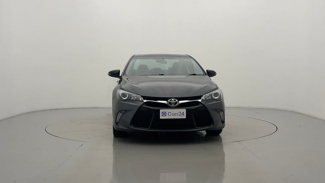 2017 Toyota Camry Rz S.e., Automatic, 41095 km, Front View
