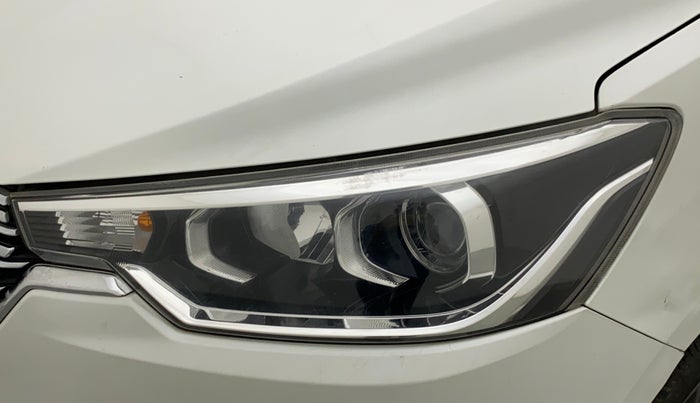 2019 Maruti Ertiga ZXI AT SHVS, Petrol, Automatic, 33,340 km, Left headlight - Minor scratches