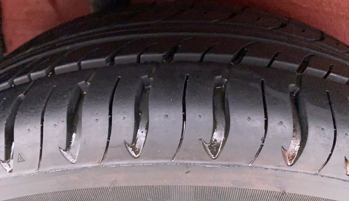 2017 Maruti IGNIS DELTA 1.2 K12, Petrol, Manual, 86,552 km, Right Rear Tyre Tread