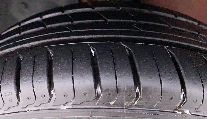 2017 Maruti IGNIS DELTA 1.2 K12, Petrol, Manual, 86,552 km, Left Front Tyre Tread