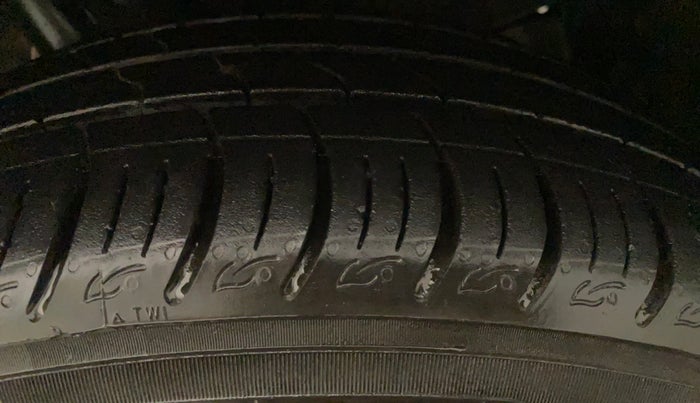 2018 Maruti Baleno ALPHA PETROL 1.2, Petrol, Manual, 42,659 km, Left Front Tyre Tread