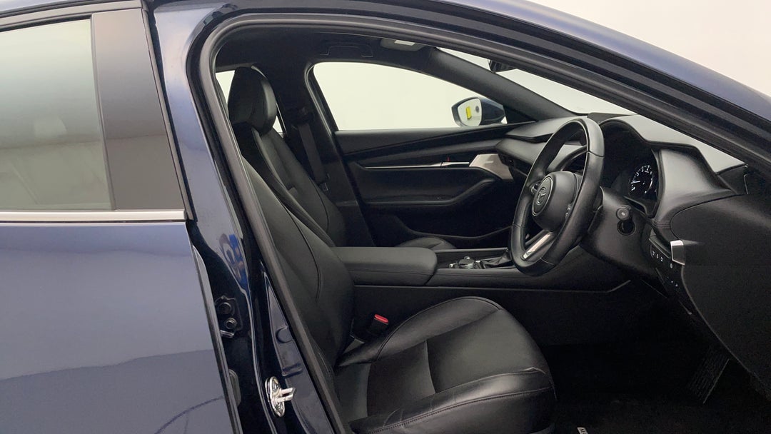 2019 Mazda 3 G25 Gt, Automatic, 22272 km, Right Side Front Door Cabin View