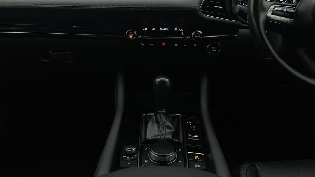 2019 Mazda 3 G25 Gt, Automatic, 22272 km, Center Console
