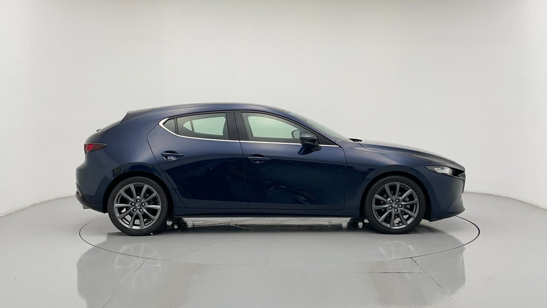 2019 Mazda 3 G25 Gt, Automatic, 22272 km, Right Side View