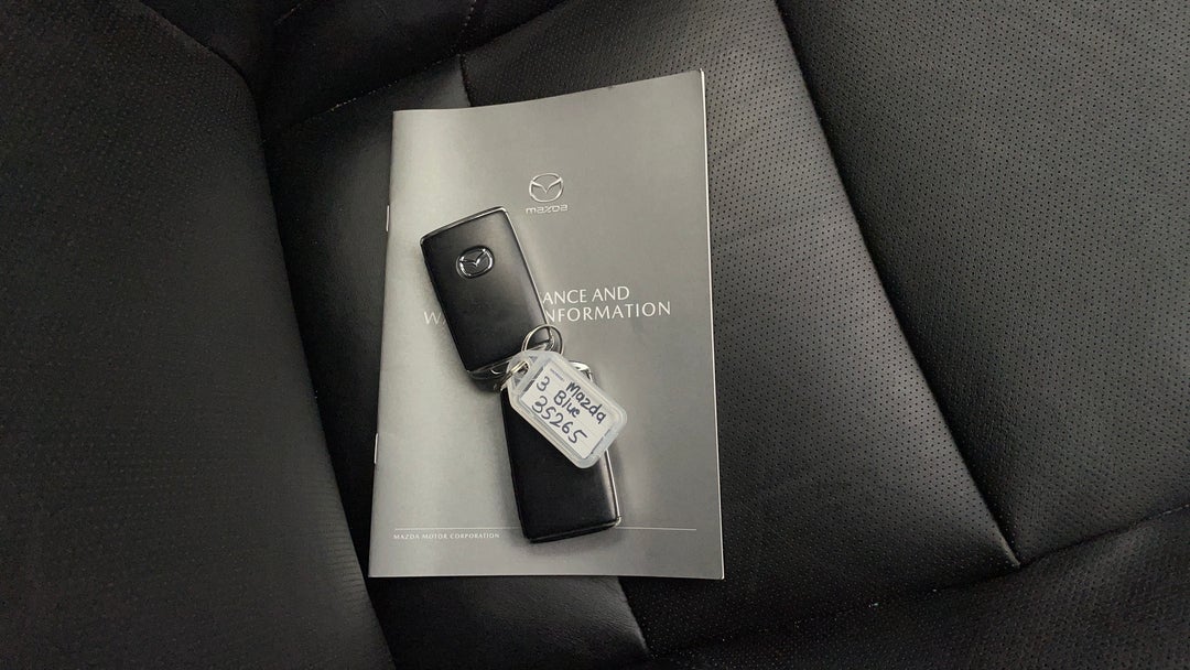 2019 Mazda 3 G25 Gt, Automatic, 22272 km, Key Close-up