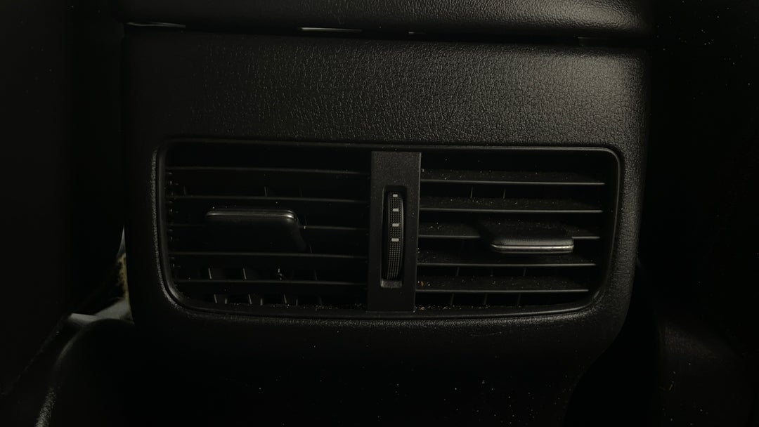 2019 Mazda 3 G25 Gt, Automatic, 22272 km, Rear A/C Vent