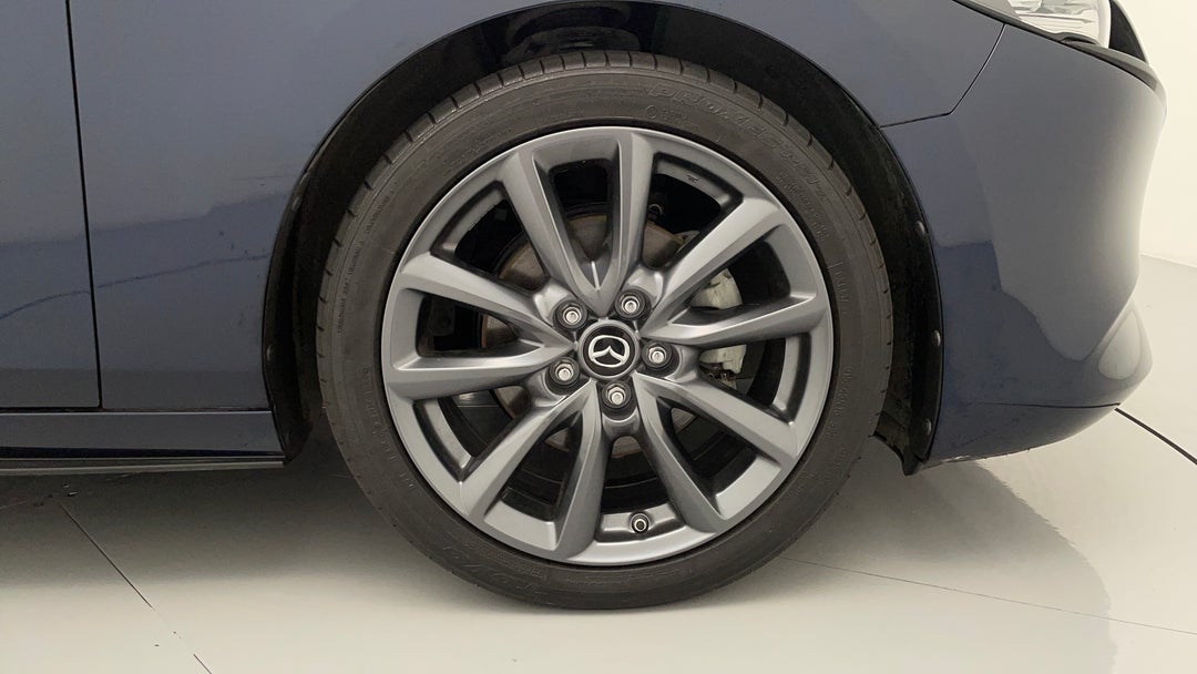 2019 Mazda 3 G25 Gt, Automatic, 22272 km, Right Front Wheel