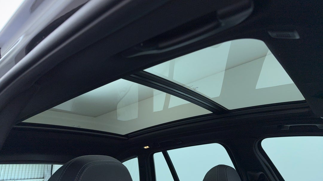 Interior Sunroof/Moonroof