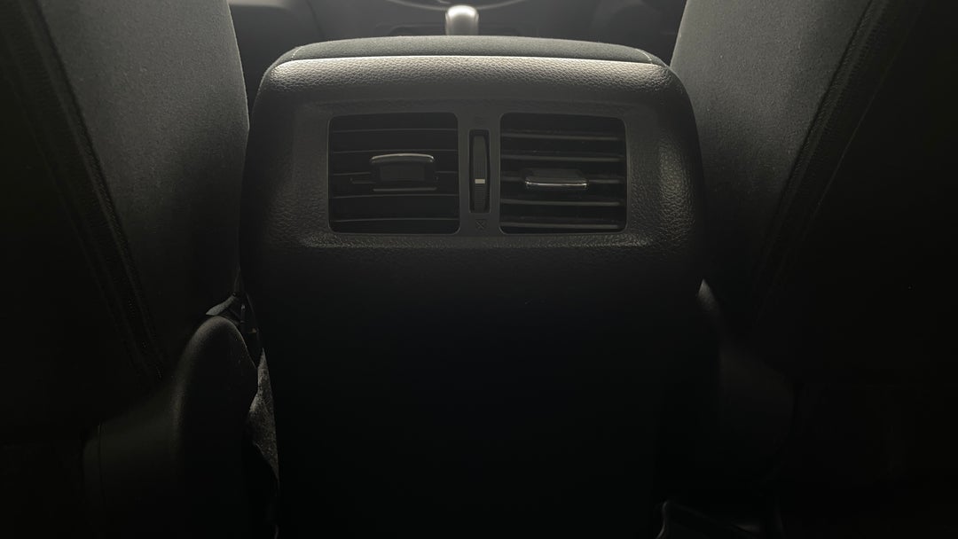 Rear A/C Vent
