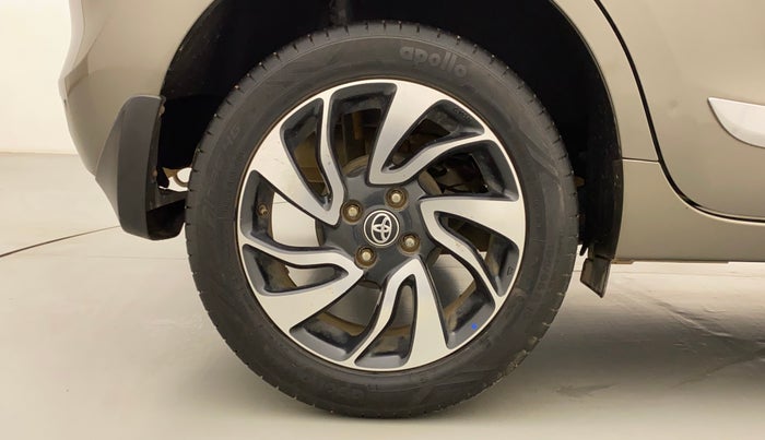2020 Toyota Glanza V, Petrol, Manual, 20,775 km, Right Rear Wheel