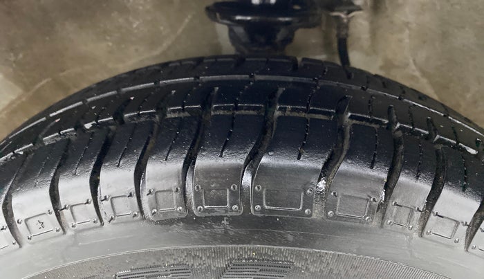 2018 Maruti Alto 800 LXI, Petrol, Manual, 17,870 km, Left Front Tyre Tread