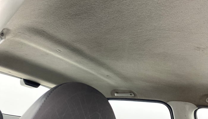 2016 Maruti Alto 800 LXI, Petrol, Manual, 63,569 km, Ceiling - Roof lining is slightly discolored