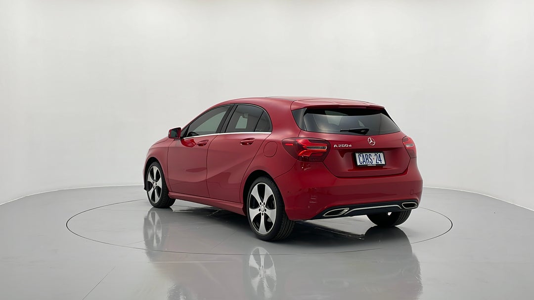 Left Back Diagonal (45- Degree) View