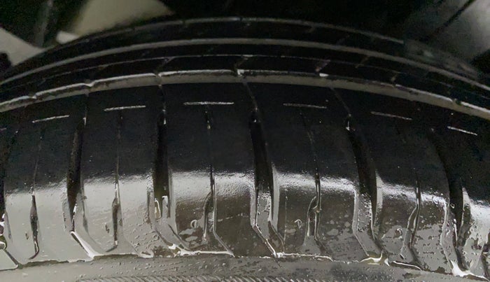 2021 Maruti Ertiga VXI CNG, CNG, Manual, 7,753 km, Right Rear Tyre Tread