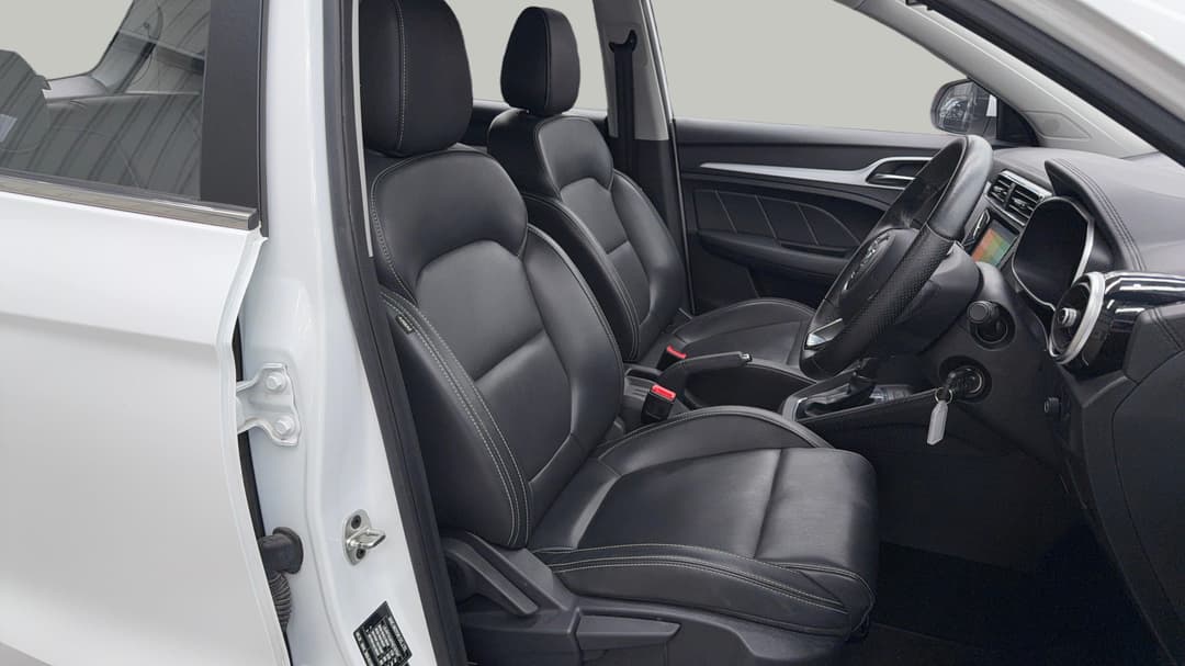 2022 MG ZS Excite, Automatic, 52511 km, Right Side Front Door Cabin View