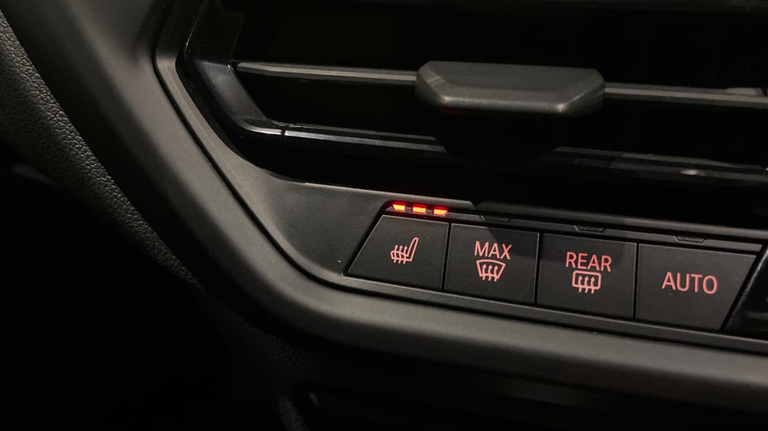 2020 BMW 1 18i M Sport, Automatic, 28858 km, Ventilated Seats