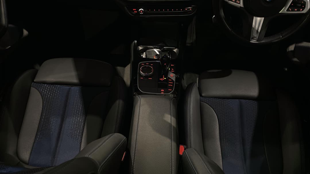 2020 BMW 1 18i M Sport, Automatic, 28858 km, Center Console