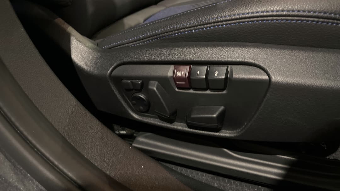 2020 BMW 1 18i M Sport, Automatic, 28858 km, Drivers Side Adjustment Panel