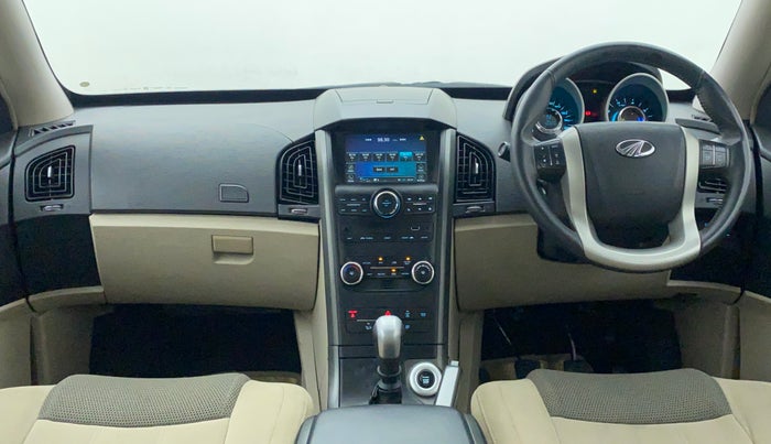2018 Mahindra XUV500 W9, Diesel, Manual, 46,467 km, Dashboard