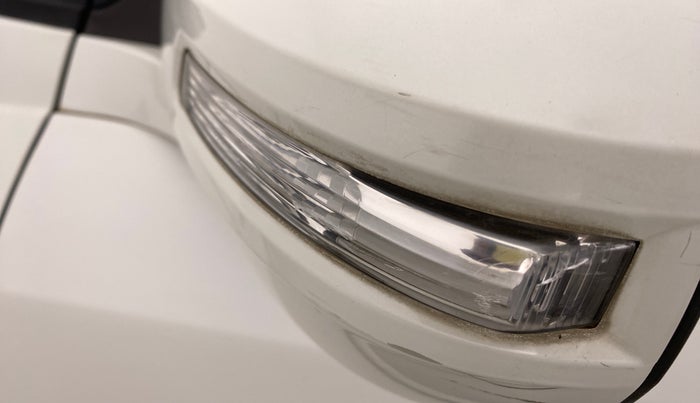 2015 Maruti Swift Dzire VXI, Petrol, Manual, 83,425 km, Left rear-view mirror - Indicator light has minor damage