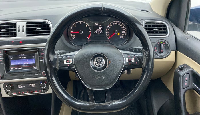 2017 Volkswagen Ameo HIGHLINE 1.5, Diesel, Manual, 29,050 km, Steering Wheel Close Up