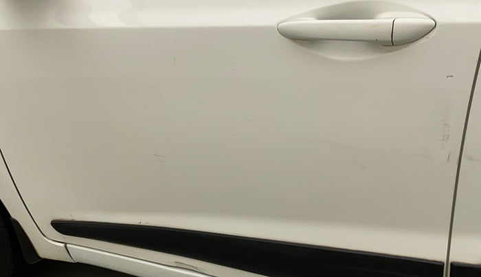 2015 Hyundai Grand i10 MAGNA 1.2 KAPPA VTVT, Petrol, Manual, 51,615 km, Front passenger door - Slightly dented