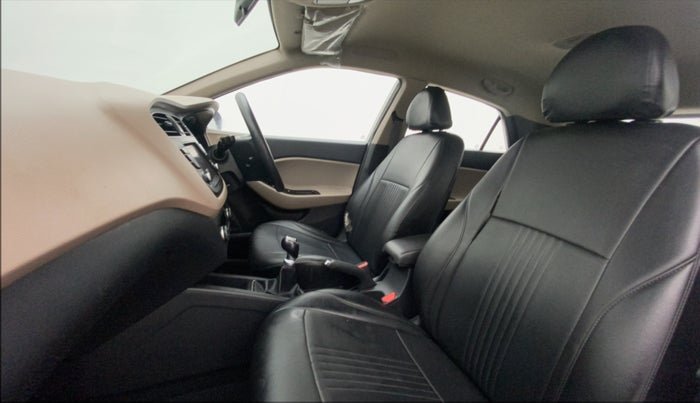 2018 Hyundai Elite i20 ASTA 1.2, Petrol, Manual, 36,479 km, Right Side Front Door Cabin