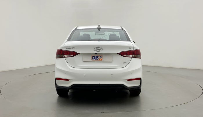 2017 Hyundai Verna 1.6 VTVT SX (O) AT, CNG, Automatic, 37,195 km, Back/Rear