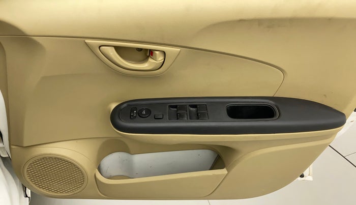 2017 Honda Brio S MT, Petrol, Manual, 62,089 km, Driver Side Door Panels Control