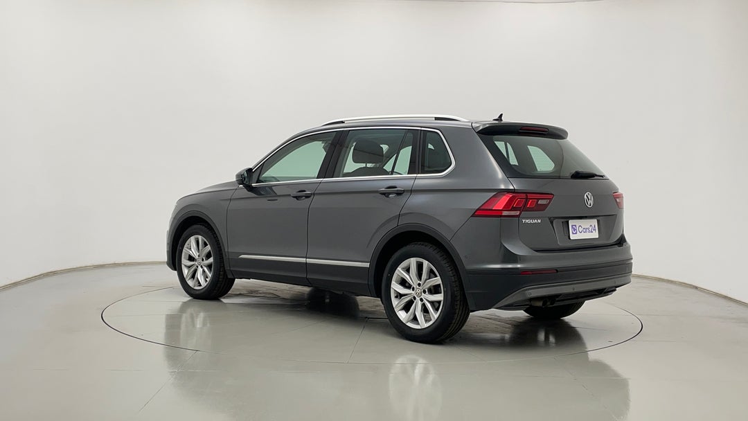 Left Back Diagonal (45- Degree) View