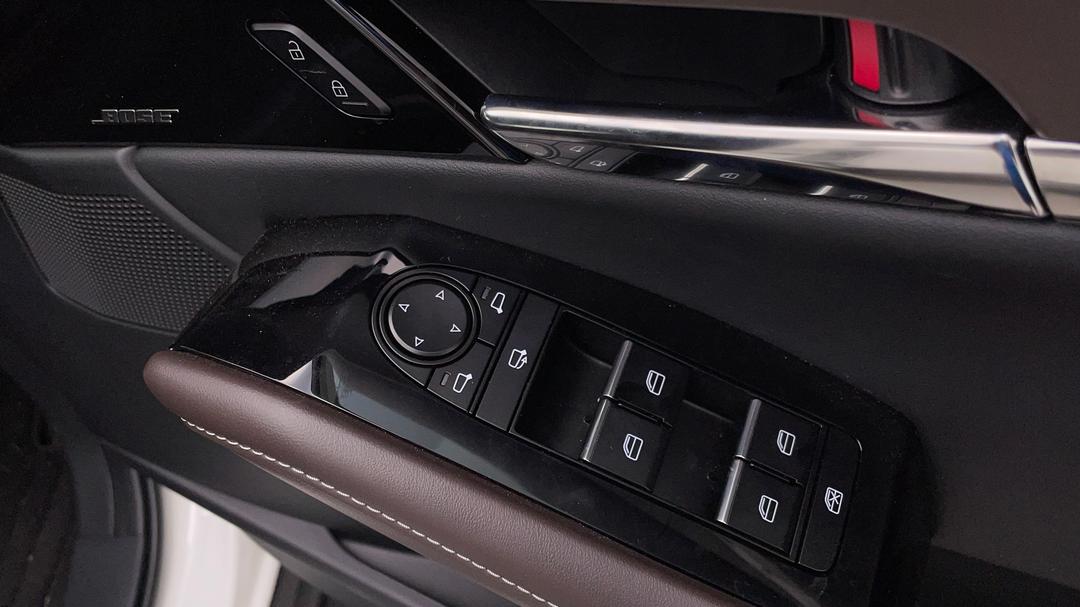 2023 Mazda CX-30 G20 Astina (fwd), Automatic, 1368 km, Drivers Side Door Panel Controls
