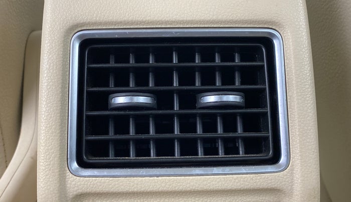 2013 Volkswagen Vento HIGHLINE DIESEL, Diesel, Manual, 72,587 km, Rear AC Vents