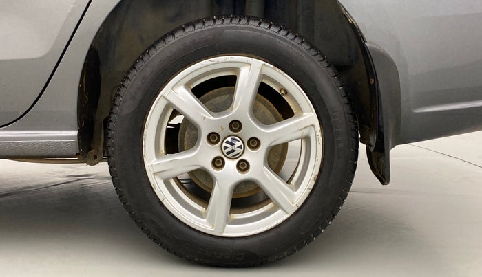 2013 Volkswagen Vento HIGHLINE DIESEL, Diesel, Manual, 72,587 km, Left Rear Wheel