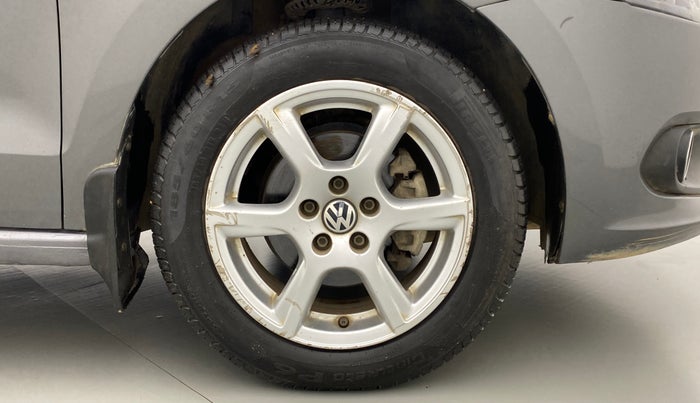 2013 Volkswagen Vento HIGHLINE DIESEL, Diesel, Manual, 72,587 km, Right Front Wheel