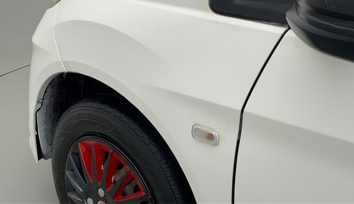 2015 Honda Brio S MT, Petrol, Manual, 47,421 km, Left fender - Slightly dented