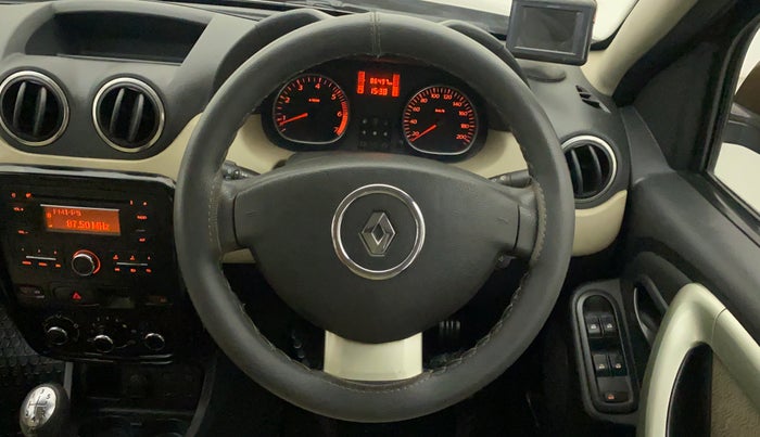 2013 Renault Duster 85 PS RXL DIESEL, Diesel, Manual, 86,497 km, Steering Wheel Close Up