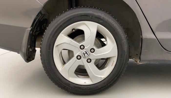 2016 Honda City 1.5L I-VTEC V MT, Petrol, Manual, 1,00,102 km, Right Rear Wheel