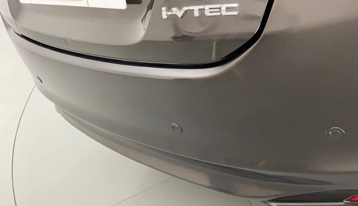 2016 Honda City 1.5L I-VTEC V MT, Petrol, Manual, 1,00,102 km, Infotainment system - Parking sensor not working