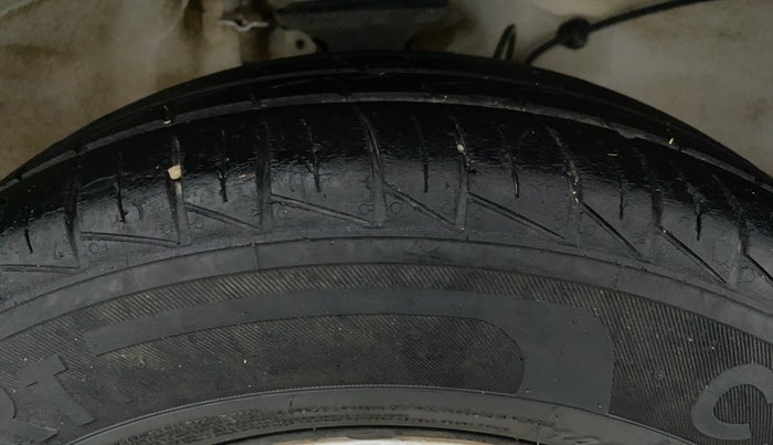 2019 Maruti Alto LXI, Petrol, Manual, 37,694 km, Right Front Tyre Tread