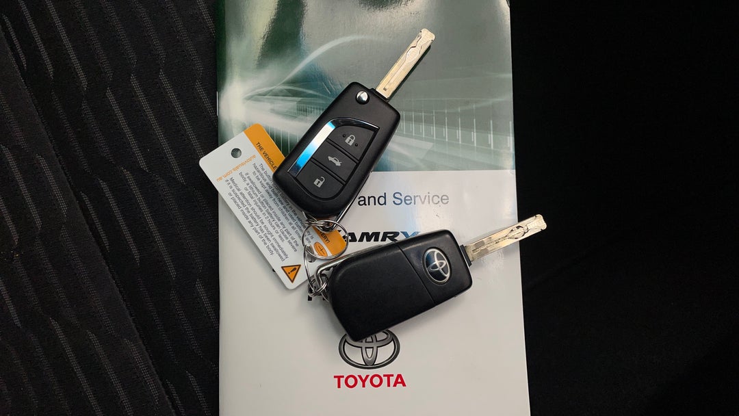 2016 Toyota Camry Altise, Automatic, 92671 km, Key Close-up