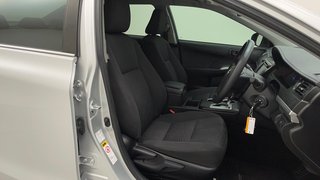2016 Toyota Camry Altise, Automatic, 92671 km, Right Side Front Door Cabin View
