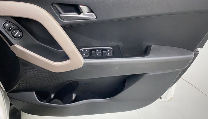 2017 Hyundai Creta 1.6 SX PLUS AUTO PETROL, Petrol, Automatic, 36,374 km, Driver Side Door Panels Control