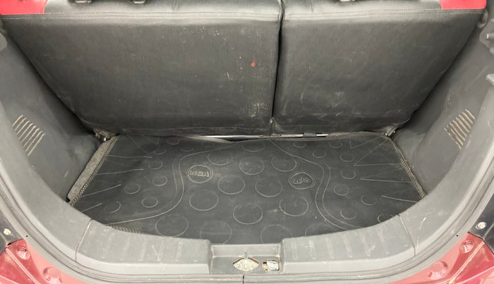 2012 Maruti Wagon R 1.0 LXI, Petrol, Manual, 14,357 km, Dicky (Boot door) - Parcel tray missing