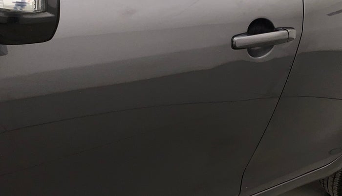 2017 Maruti Swift VXI O, Petrol, Manual, 55,809 km, Front passenger door - Slightly dented