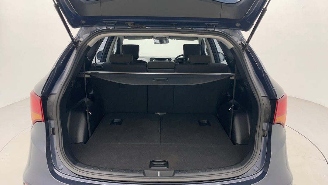 2016 Hyundai Santa Fe Active Crdi (4x4), Automatic, 141167 km, Boot Inside View