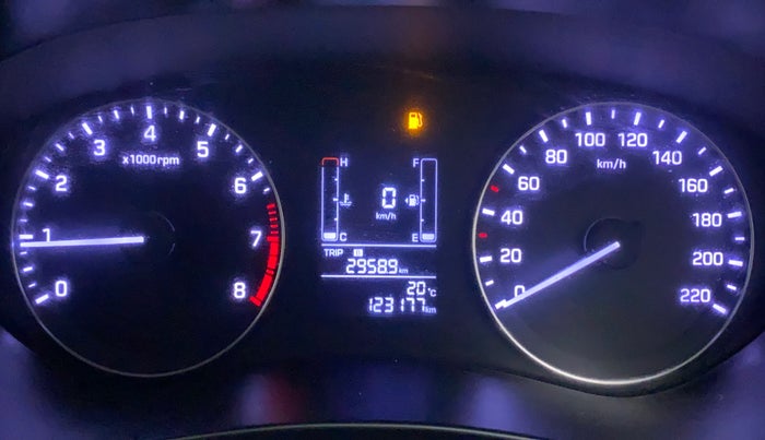 2017 Hyundai Elite i20 SPORTZ 1.2, Petrol, Manual, 1,23,216 km, Odometer Image